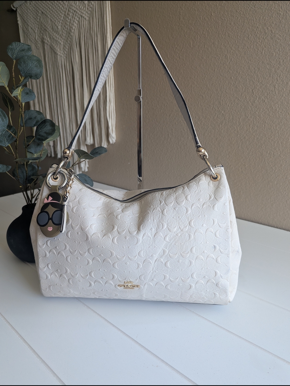 Coach Mia Shoulder Bag in Signature Leather